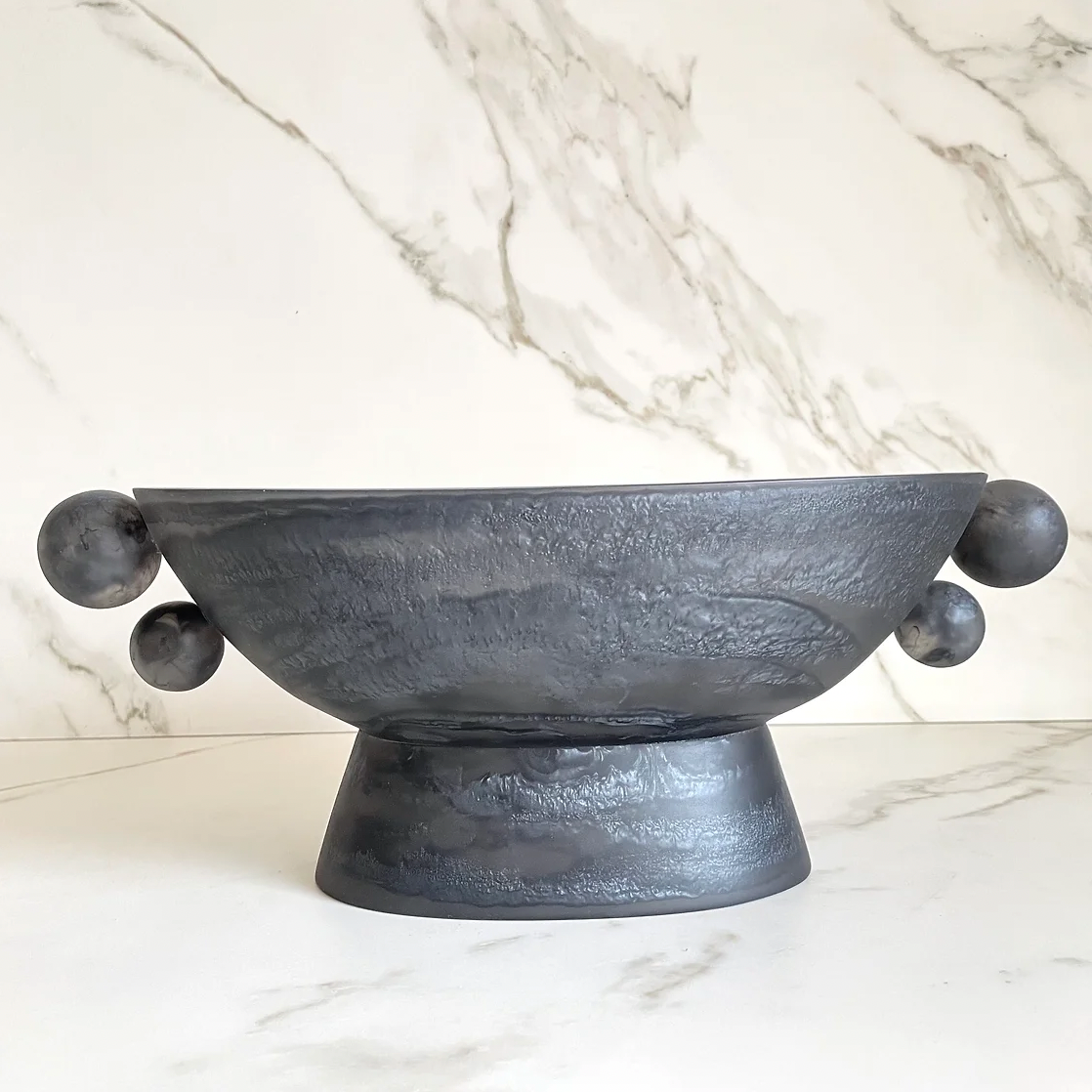 UBHAL Oval Pedestal Black