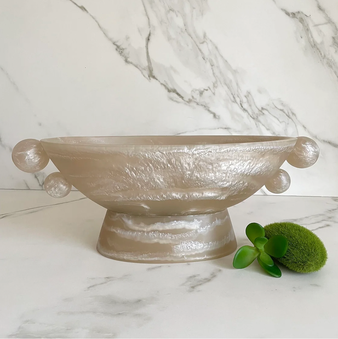 UBHAL Sand Oval Pedestal
