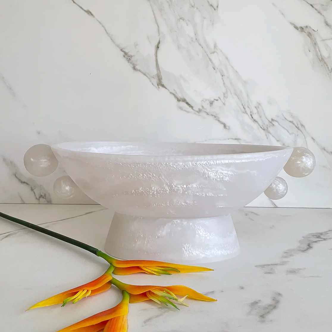 UBHAL Oval Pedestal Alabaster