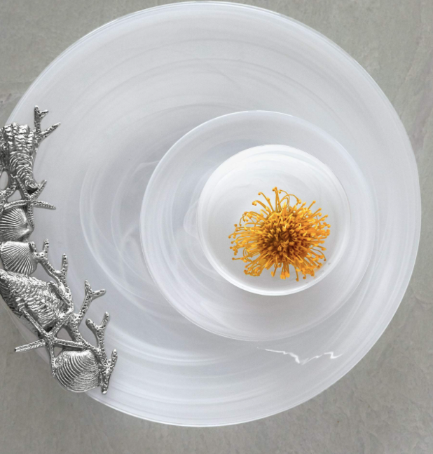 S/4 White Alabaster Glass Dishes