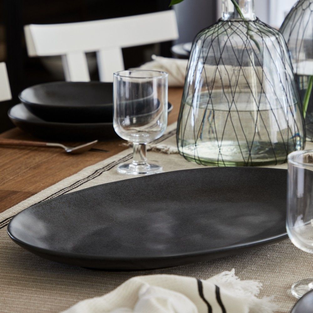 Livia Oval Platter 18"